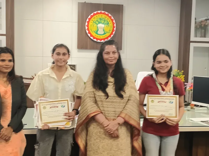 कलेक्टर श्रीमती नीतू माथुर एवं पुलिस अधीक्षक श्री रघुवंश कुमार सिंह ने आगामी प्रतियोगिताओं के लिए दी…