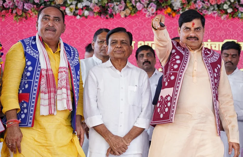 प्रधानमंत्री श्री मोदी ने सार्वजनिक जीवन के 25 वर्षों में सेवा भाव को भी किया चरितार्थ: मुख्यमंत्री डॉ. यादव